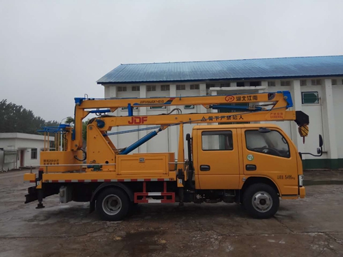 國五東風16米高空作業(yè)車