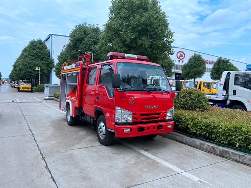 裝水1噸的小型泡沫消防車來了？1噸的小型泡沫消防車多少錢？